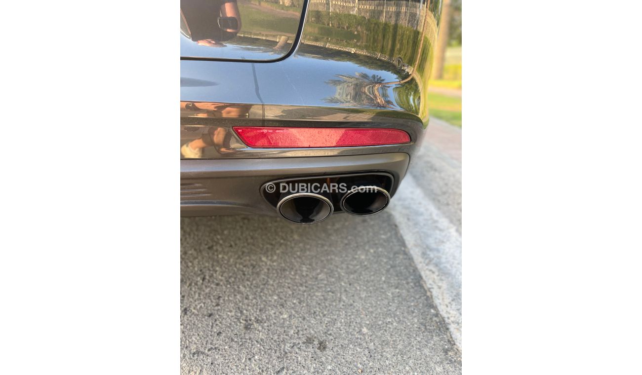 Porsche Panamera Turismo E-Hybrid