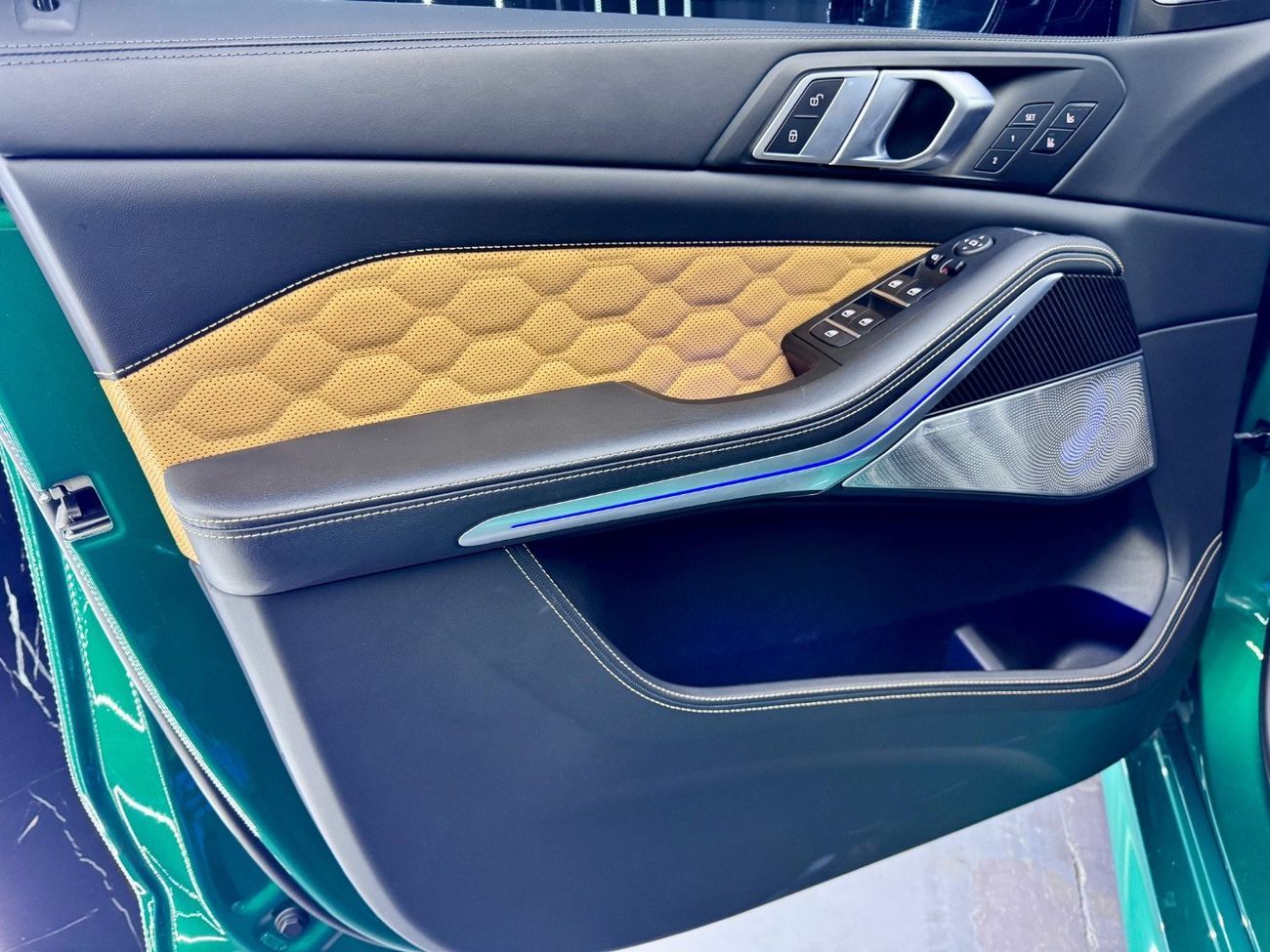 BMW X5M Competition 4.4L 2024 BMW X5 M Competition (GCC Spec), AGMC Warranty And Service  till Oct 2028