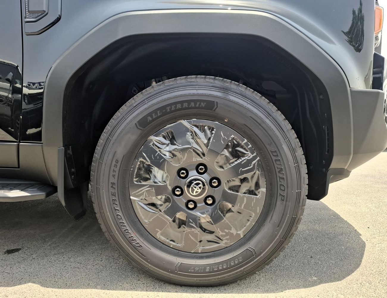 Toyota Prado Toyota Prado Luxury 2.4L 2025 GCC Black inside Brown Petrol Radar (Export Only)