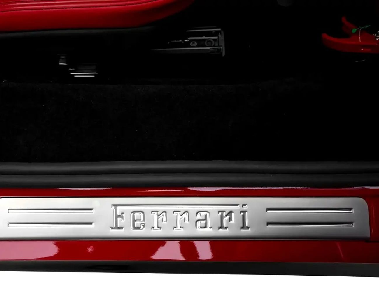 فيراري SF90 ستراديل | GCC Spec | With Service Contract