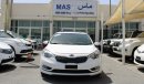 Kia Cerato LX 2000 CC - FULL OPTION - GCC - ACCIDENTS FREE - CAR IS IN PERFECT CONDITION INSIDE OUT