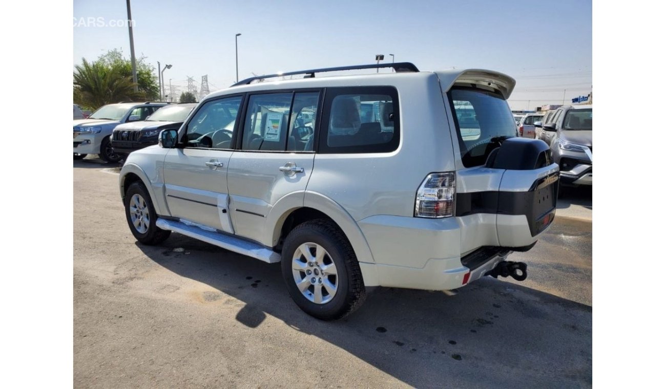 ميتسوبيشي باجيرو GLS 3.0 LWB H/L Leather With Sunroof 6 Cylinder LIMITED STOCK