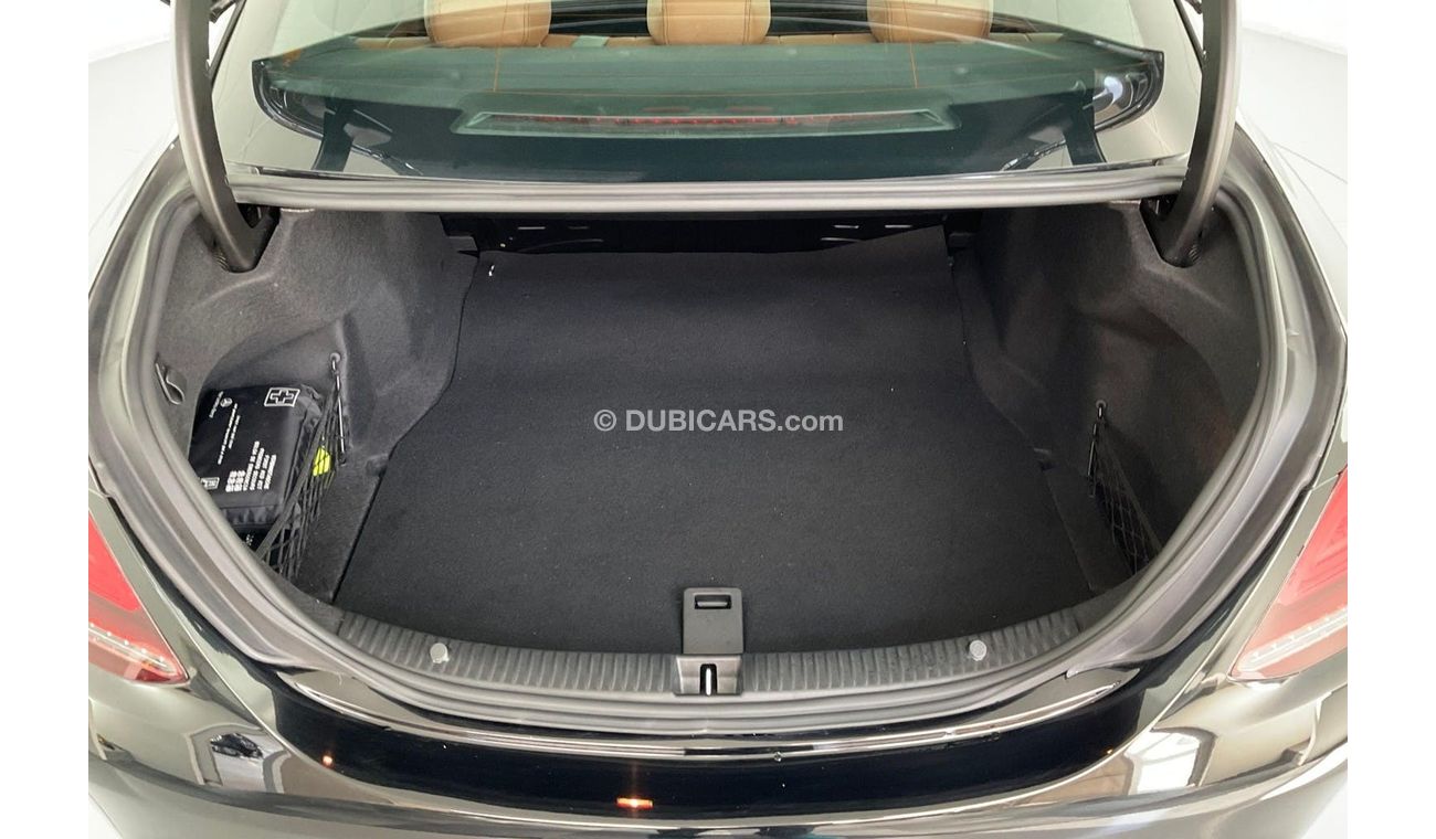 Mercedes-Benz C 200 Standard (AMG Line)