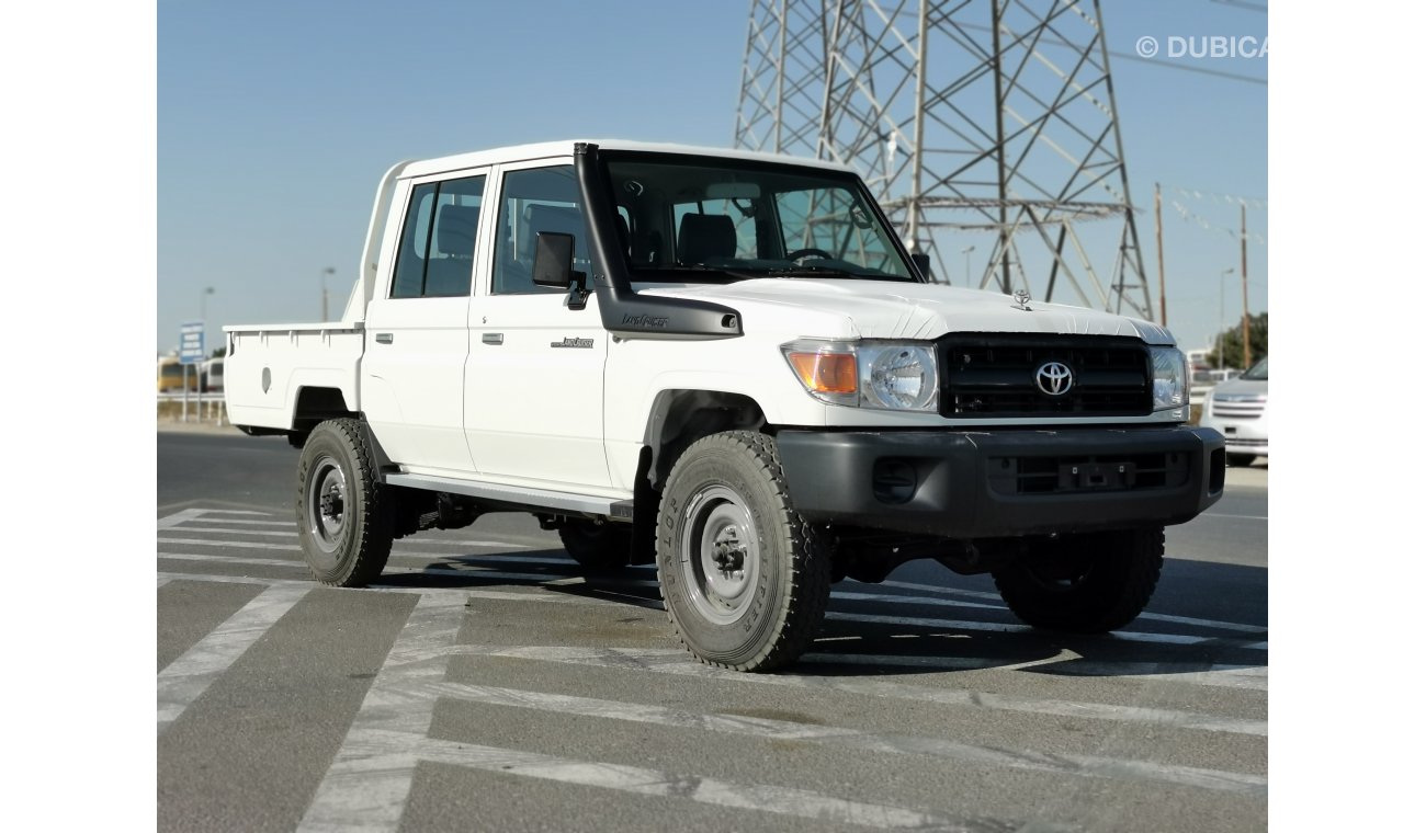 تويوتا لاند كروزر بيك آب 4.0L DIESEL, 16" TYRE, SNORKEL, XENON HEADLIGHTS (CODE # LCDC01)