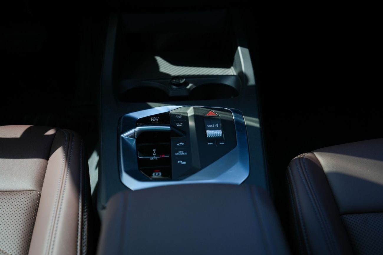 بي أم دبليو 225i 225L 2025!! BRAND NEW CAR!! MENTIONED PRICE IS FOR EXPORT ONLY
