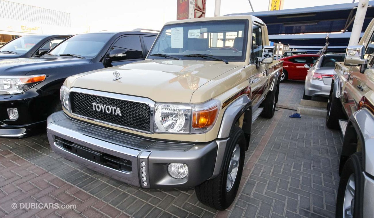 Toyota Land Cruiser Pick Up VXR