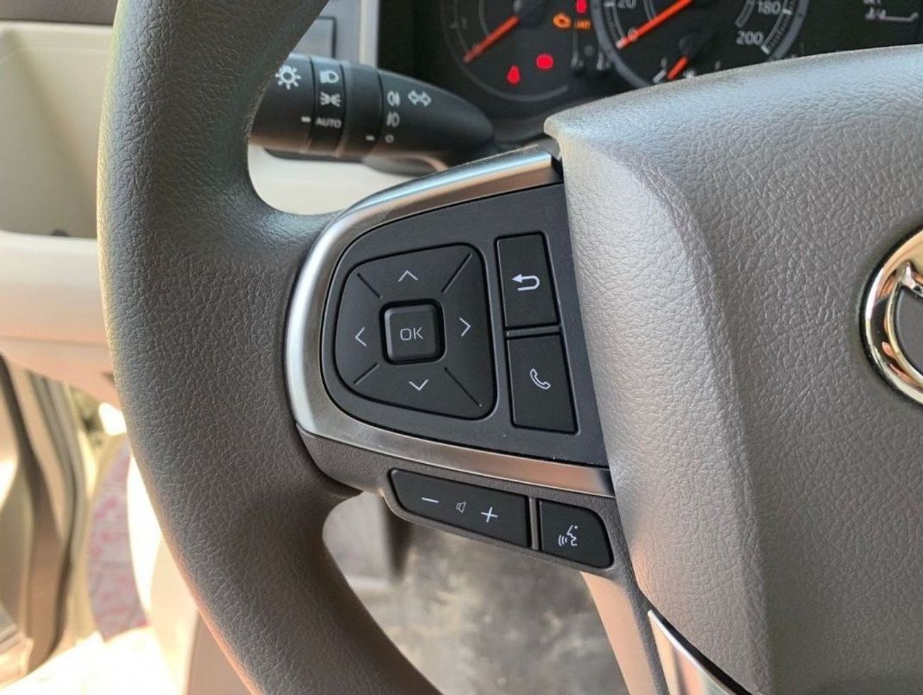 Toyota Hiace Toyota Hiace GL 2.8L MT Diesel Highroof new shape 2024