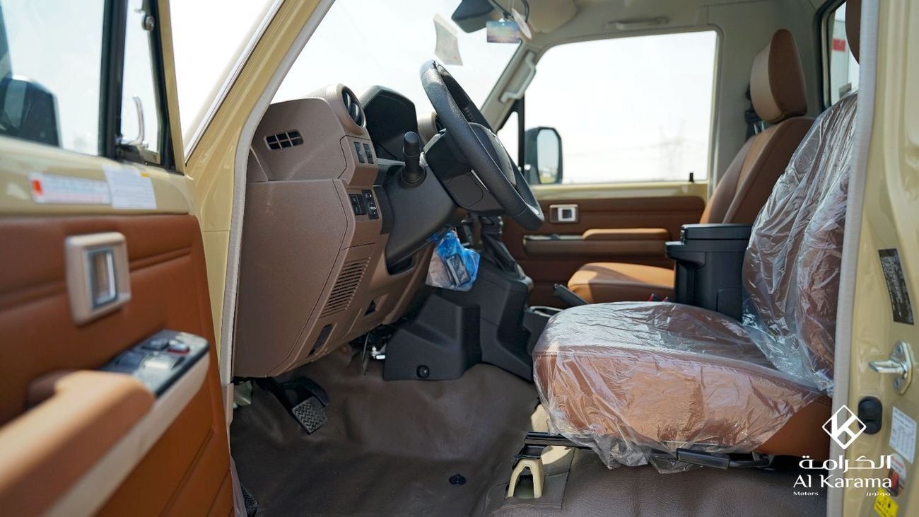 Toyota Land Cruiser Pick Up 2.8L | LX 4x4 Diesel | Alloy Wheel | Rear camera | Diff Lock | Cruise Control | GCC Specs