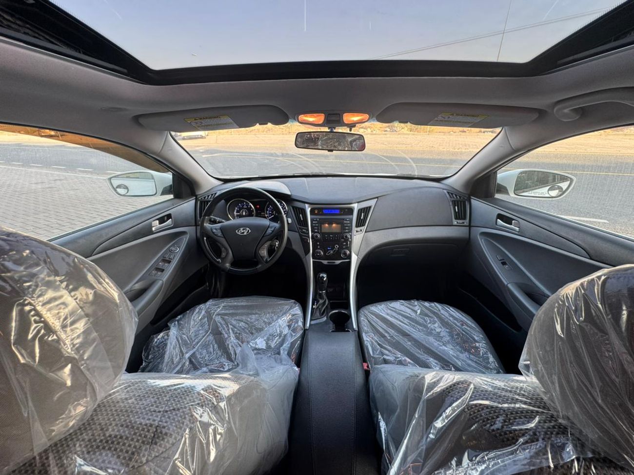 هيونداي سوناتا GLS Top / محرك V4 سعة 2.4 لتر / فتحة سقف / مقاعد كهربائية / نظيفة للغاية / بحالة ممتازة
