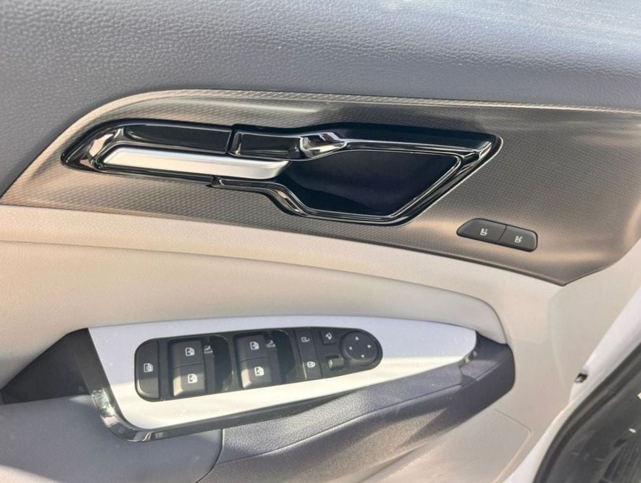 كيا سبورتيج DLX Hybrid,2.0L ,Chines spec,  Full option
