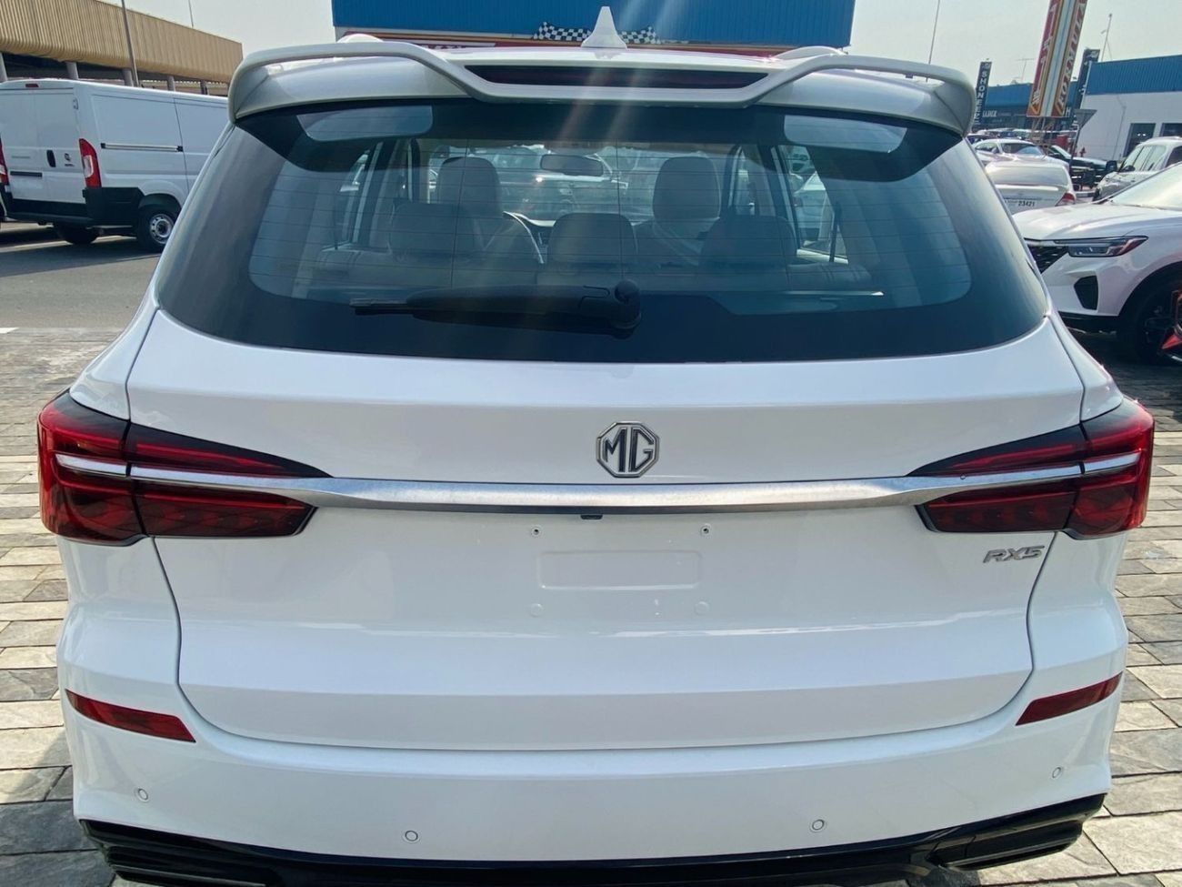 MG RX5 1.5T LUX White