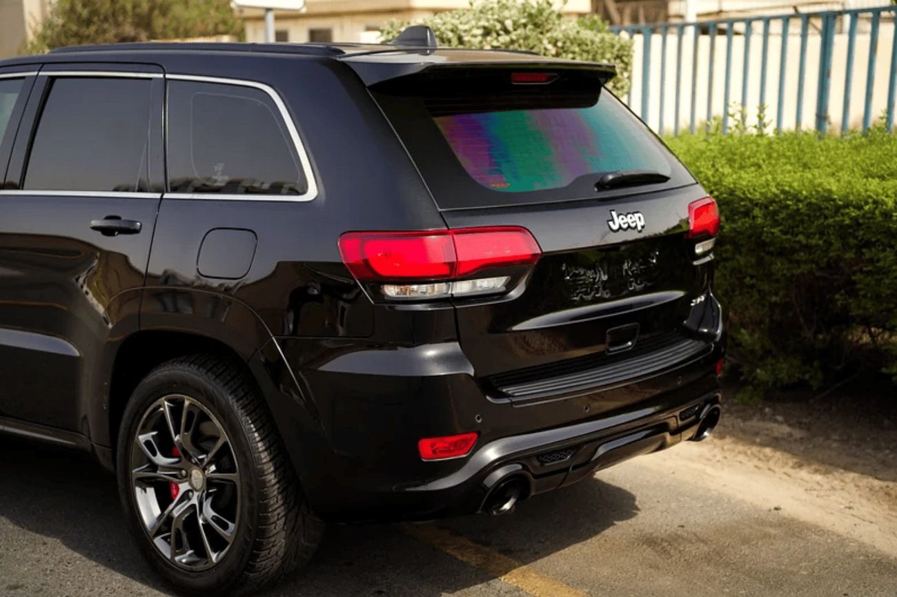 جيب جراند شيروكي SRT8 6.4L