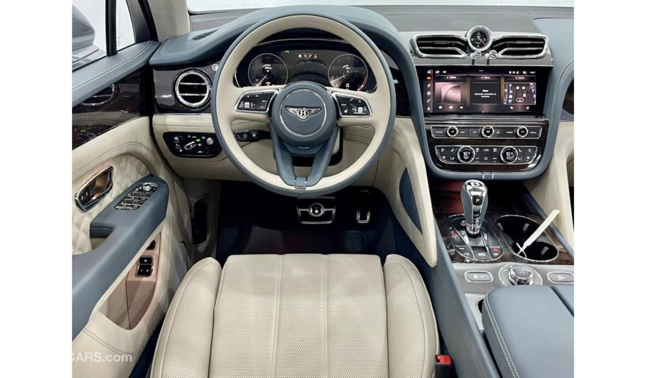 بنتلي بينتايجا BRAND NEW 2022 Bentley Bentayga Mulliner V8, Agency Warranty + Service Contract, GCC