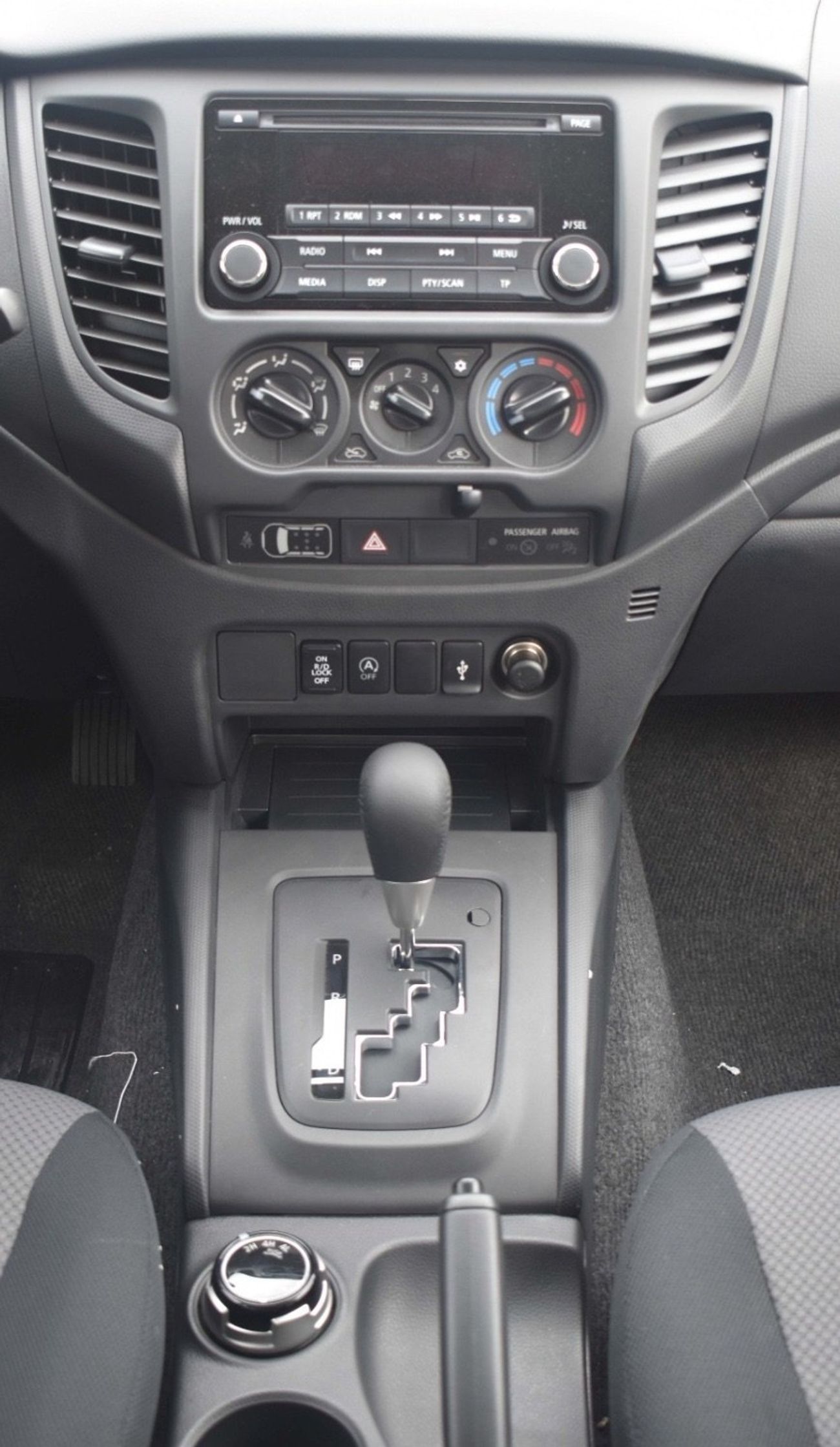 Mitsubishi L200 GLX 2.5L