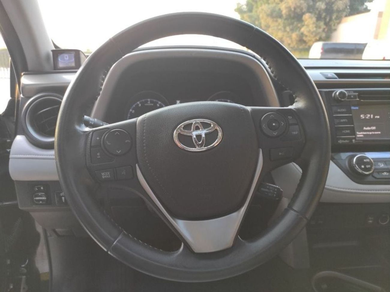 Toyota RAV4 Adventure 2.5L AWD Toyota RAV4 2018 V4 2.5 4WD full options no1