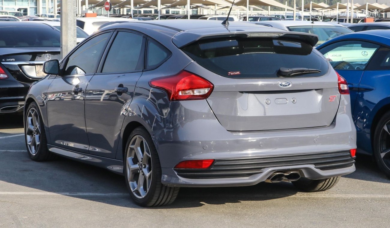 Ford Focus ST