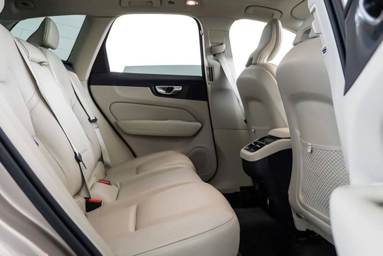 Volvo XC60 ULTRA DARK