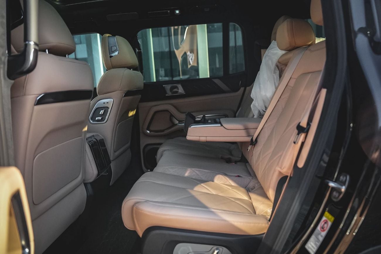BYD Leopard 8 FLAGSHIP 2026 BYD Leopard 8 Flagship plug in Hybrid 2.0L 7 seater Black 0KM