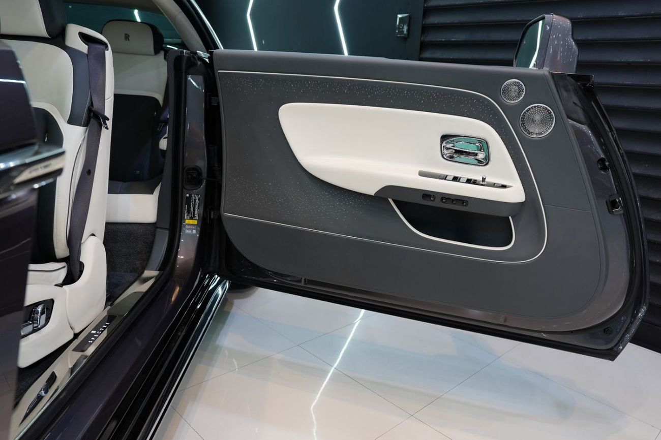 رولز رويس سبيكتر Standard Two-Tone, Bespoke Audio, Starlight, Illuminated Fascia, Dealer Warr + Serv!!