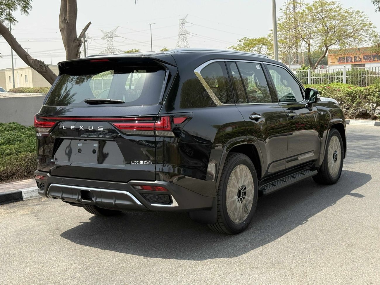 لكزس LX 600 F Sport 3.5L