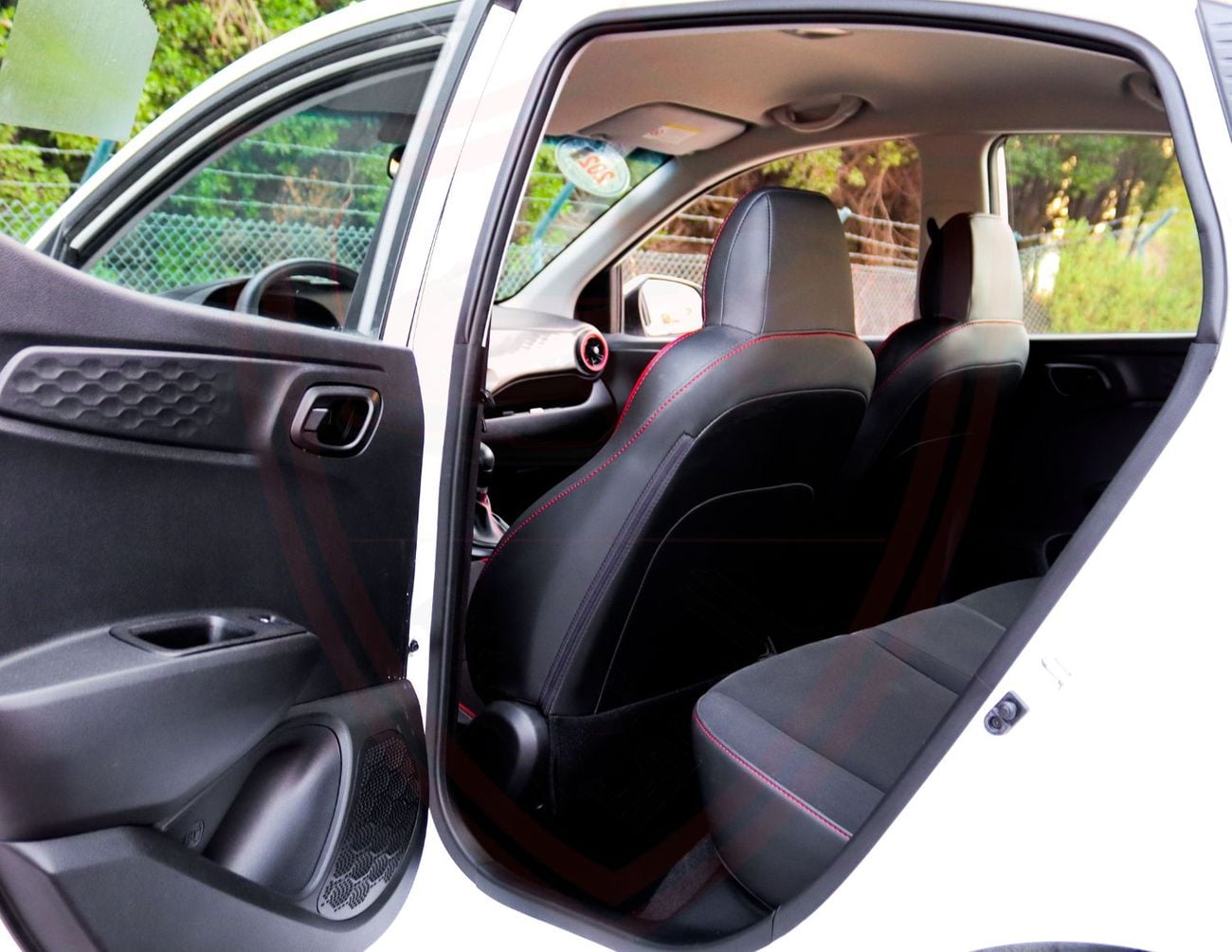 Hyundai Grand i10 Hyundai Grand i10 | 1.2 L | 2025 | GCC | Accident-Free | In Excellent Condition | 622 P.M