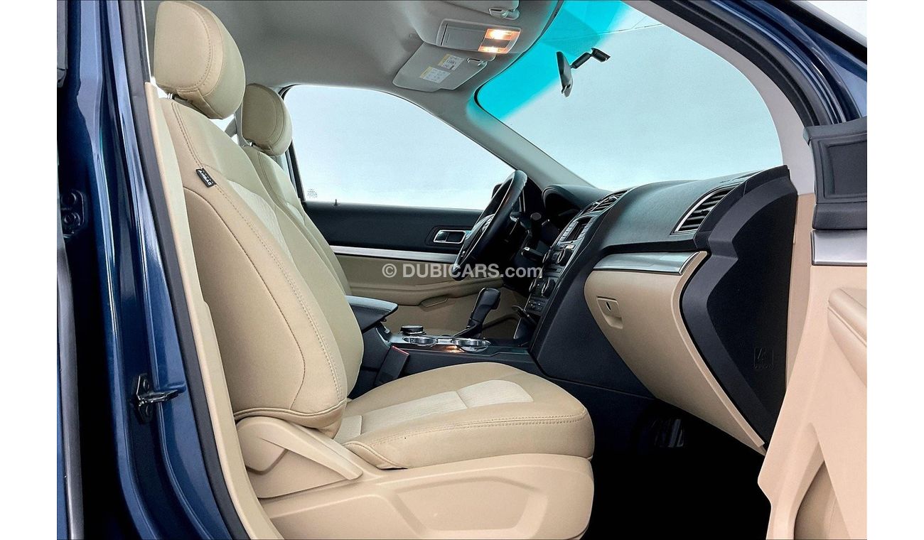 Ford Explorer XL / Standard