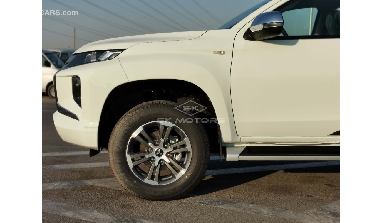 Mitsubishi L200 GLX, 2.4L Diesel, M/T, 4WD, Black Rims (Code # MLP07)