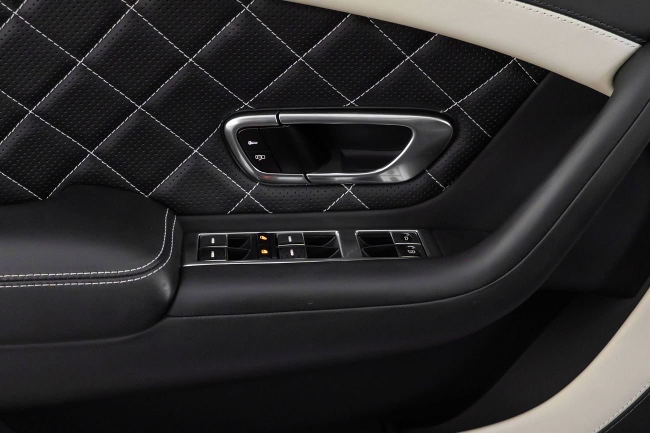 بنتلي كونتيننتال جي تي 6.0L W12 (626 HP)