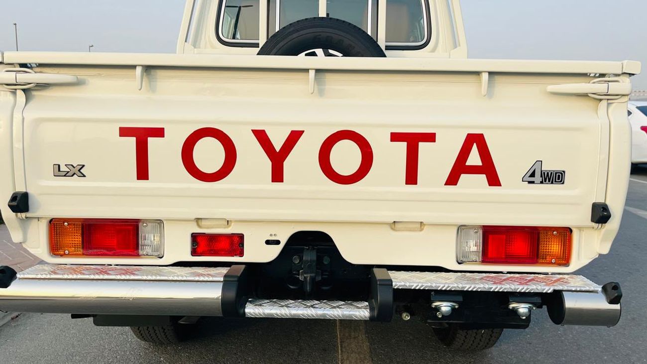 Toyota Land Cruiser 70 LC79 LX