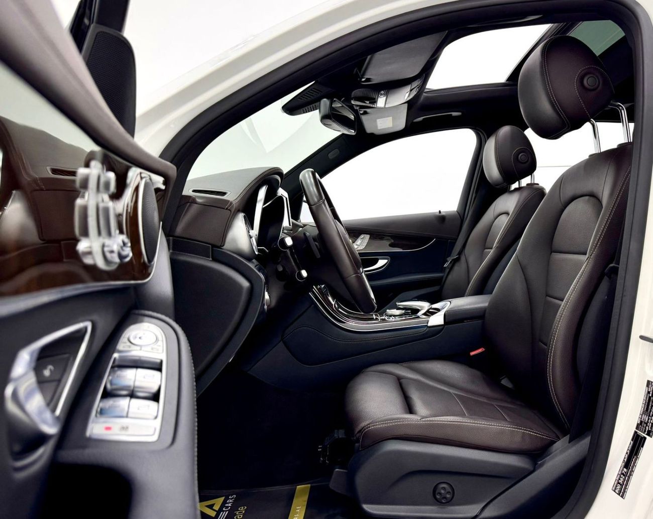 Mercedes-Benz GLC 250 Std 2017 Mercedes GLC250 4MATIC , Warranty, Full Service History, Excellent Condition, GCC