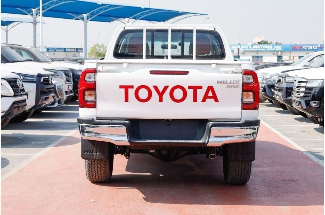 Toyota Hilux TOYOTA HILUX 2.7 MT FULL OPTION WITHOUT PUSH START WHITE 2025