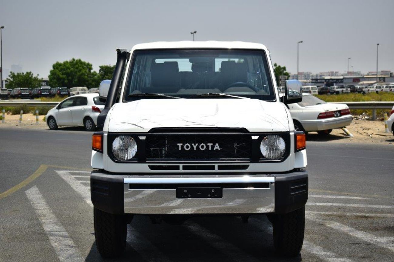 Toyota Land Cruiser 70 2025 MODEL TOYOTA LAND CRUISER 76 HARDTOP LX 2.8L DIESEL 4WD 5-SEATER MANUAL TRANSMISSION