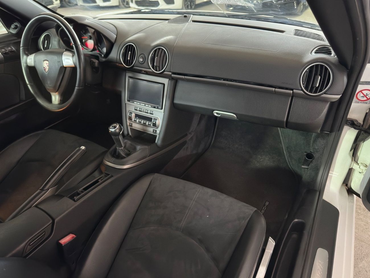 بورش كايمان PORSCHE CAYMAN 2008 2.7L | MANUAL TRANSMISSION | SPORTS STEERING WHEEL | HALF LEATHER SEATS