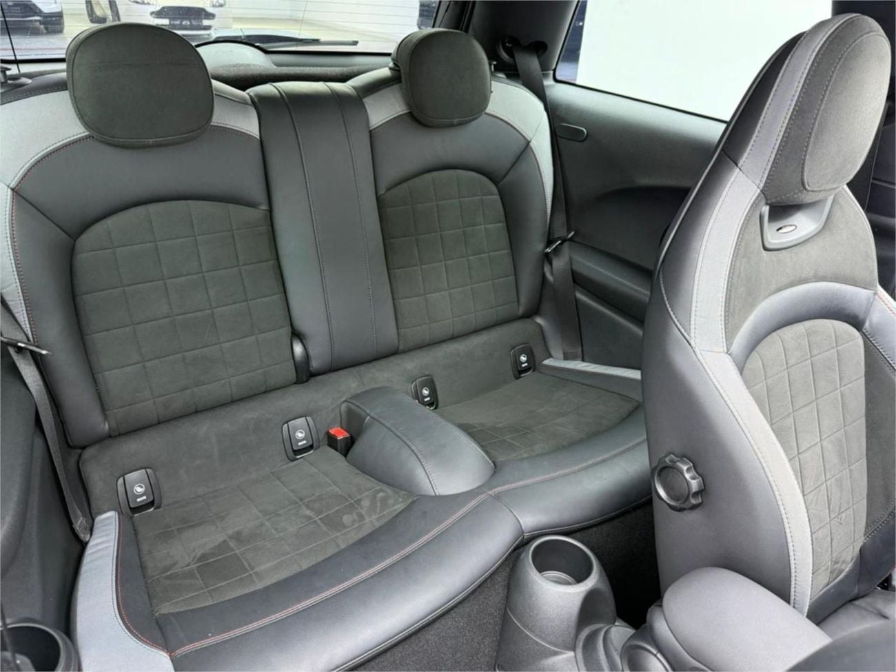 ميني كوبر إس 2023 MINI Cooper S (JCW Kit) ,Mini Warranty+Full Service History, GCC