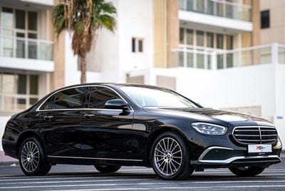 Mercedes-Benz E200 Premium 2.0L LONG WHEEL BASE