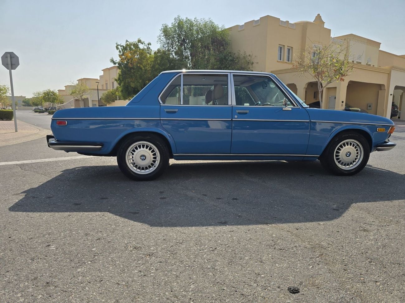 BMW 750i
