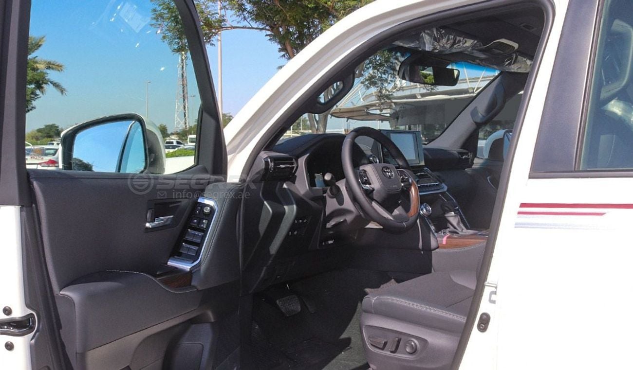 تويوتا لاند كروزر 2026 Model Toyota Land Cruiser (LC300) GXR, 4.0L Petrol 4WD 6A/T