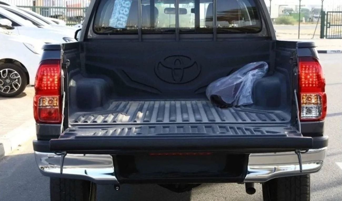 Toyota Hilux Toyota Hilux AT 2.4L Mid AT DIESEL