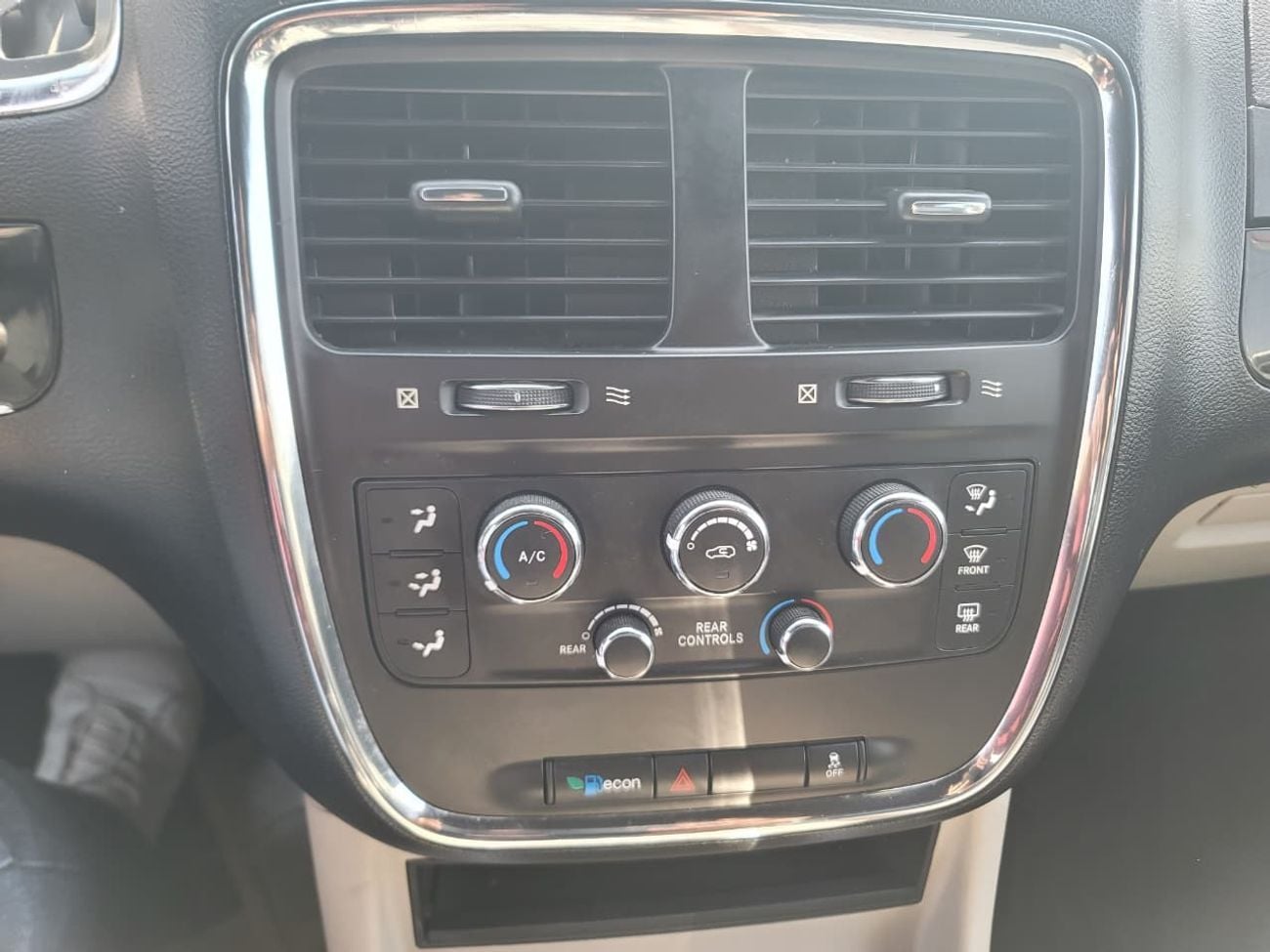 دودج جراند كارافان 2017 Dodge Grand Caravan