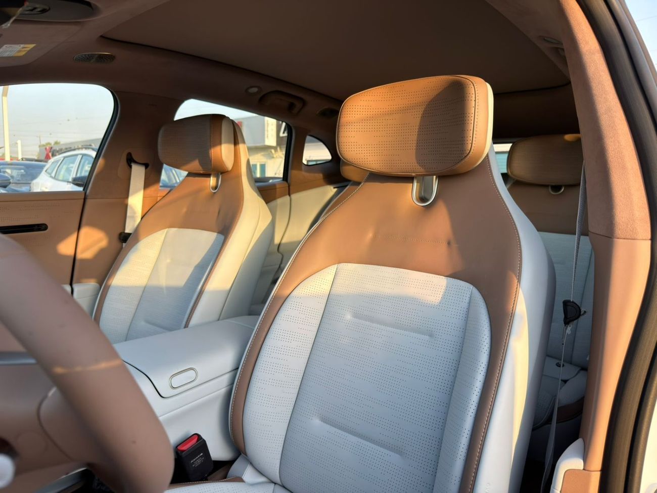 أفاتر 07 REEV Max Edition