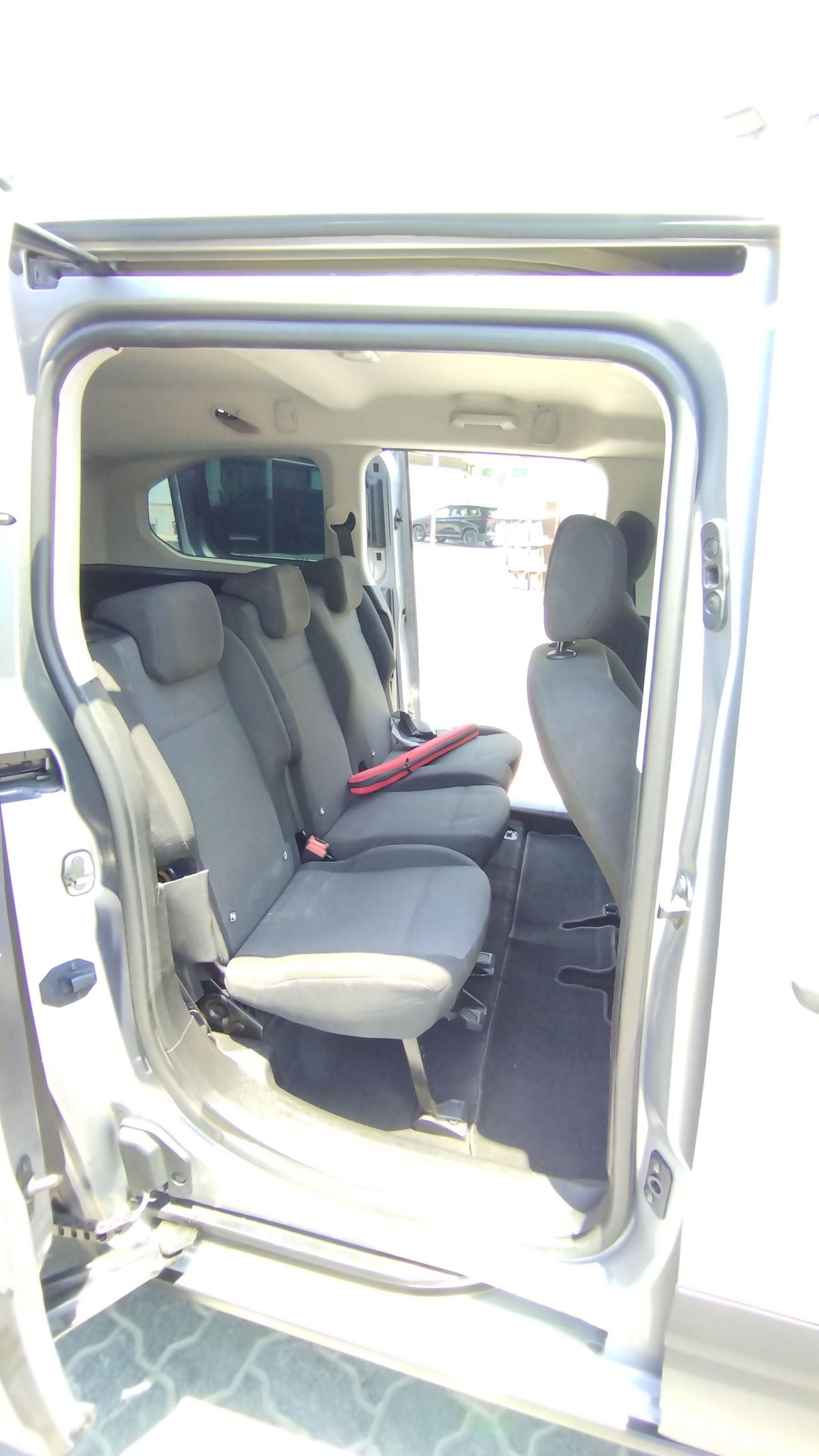Peugeot Partner rifter 5 seats diesel manual