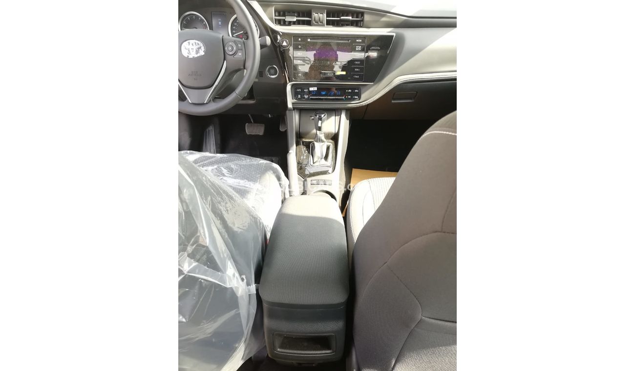 Toyota Corolla 1.8L full options 2018