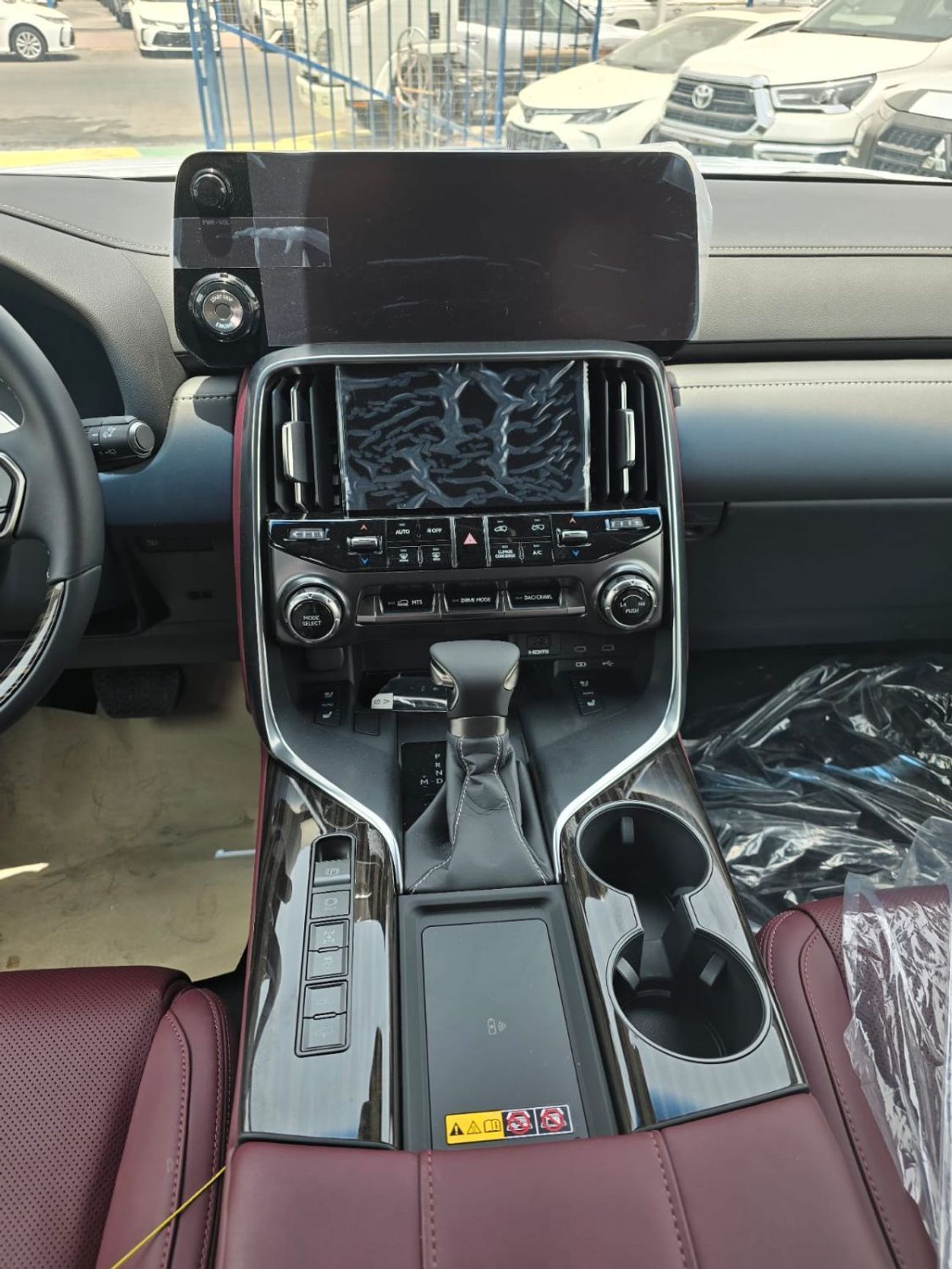 Lexus LX 600 Signature 3.5L ( CYL)