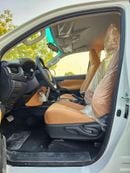 تويوتا فورتونر SR5 / MID OPTION / 2.7L PETROL / AUTO AC / KEY START/ 4WD (CODE # FPE1)