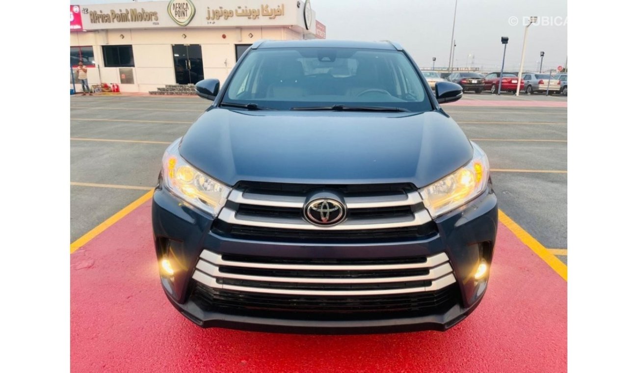 Toyota Highlander Xle sunroof