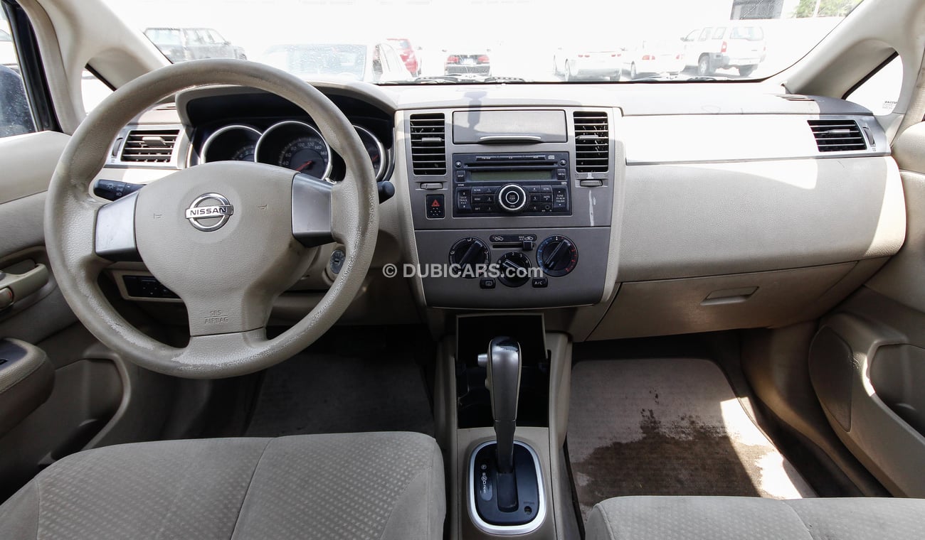 Nissan Tiida