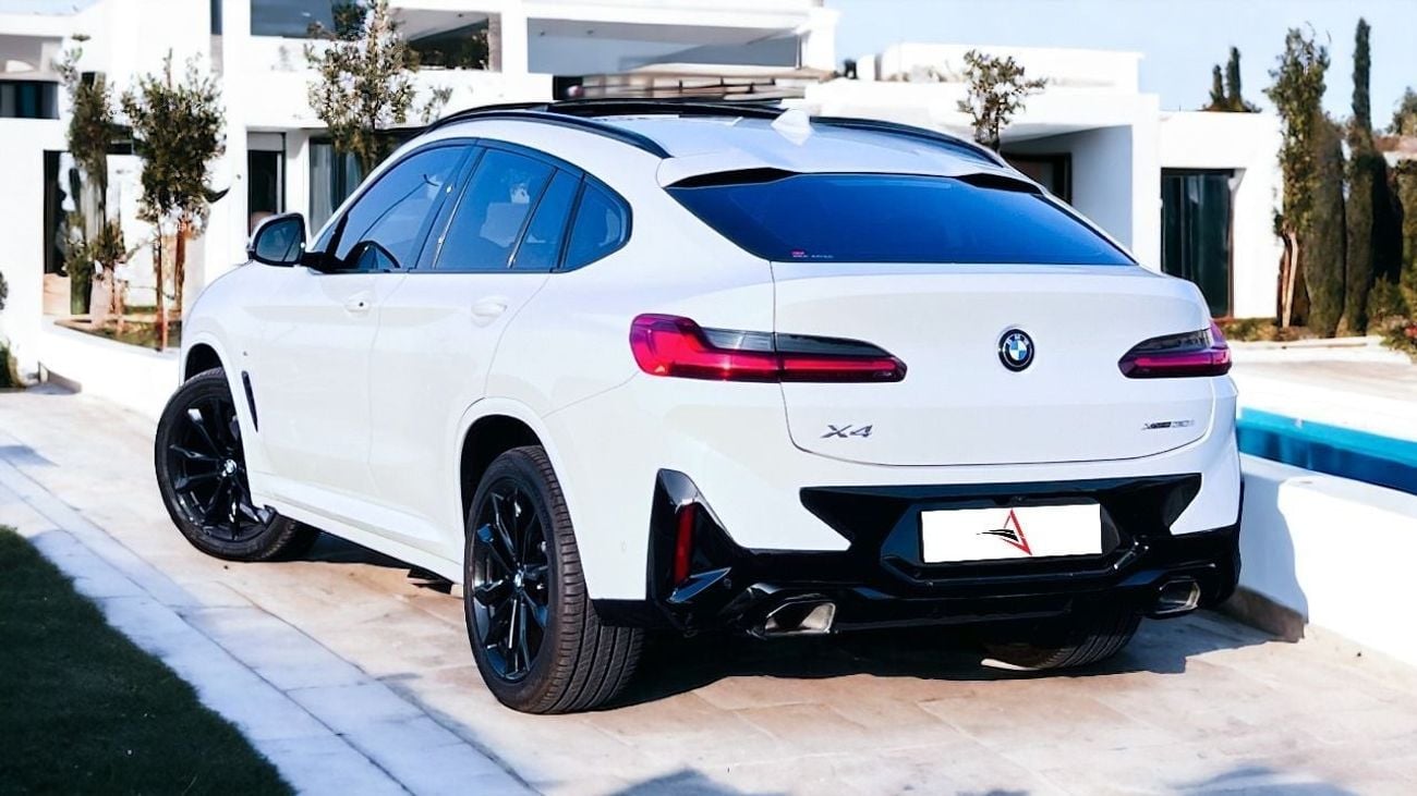 BMW X4M AED 3200 PM | UNDER WARRANTY | FSH |  BMW X4M XDRIVE30i | GCC | 2022 | NO FLOOD