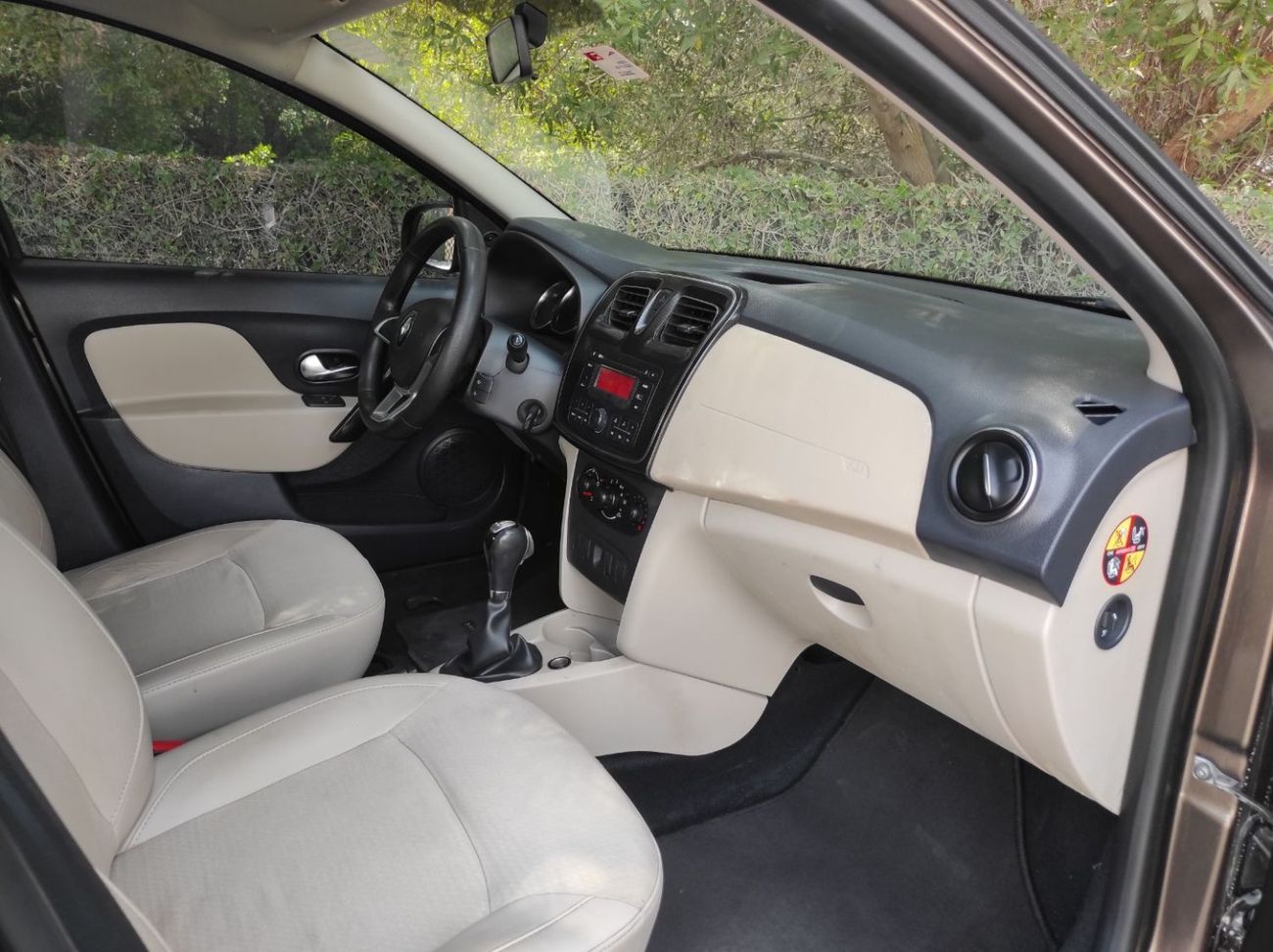 Renault Symbol Renault symbol 2020 Gcc full automatic