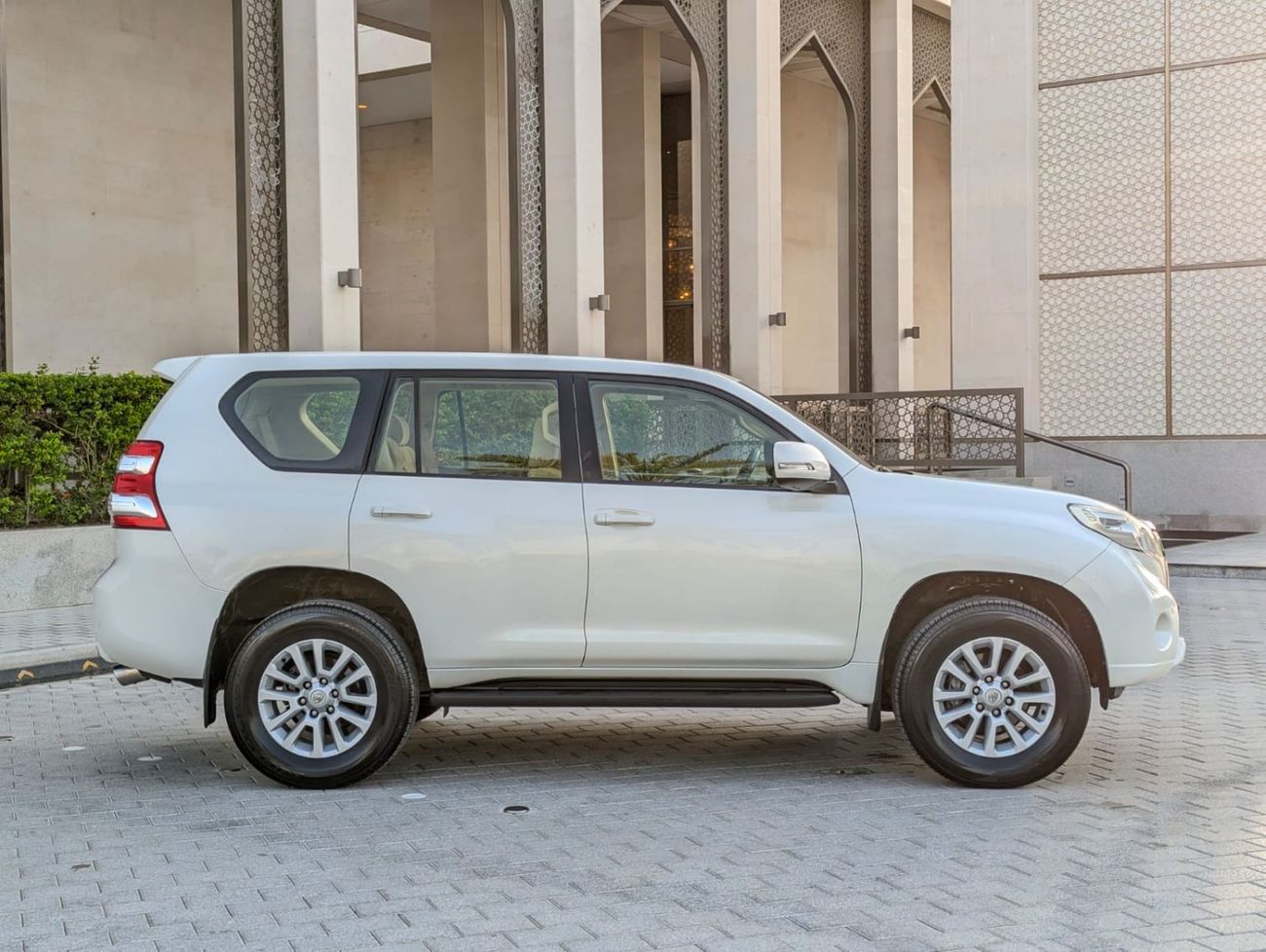 تويوتا برادو Toyota Prado LHD 2016 white colour