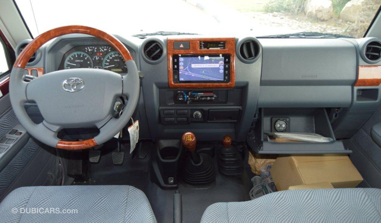 Toyota Land Cruiser Pick Up Double Cab LX V6 4.0L 4WD